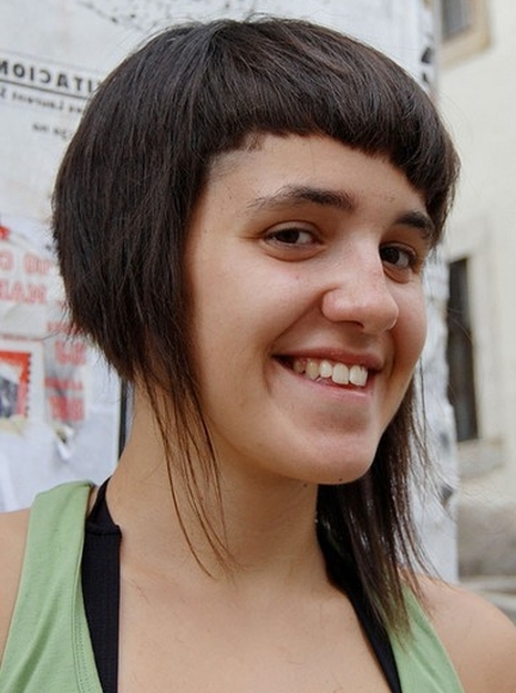 asymetryczne fryzury krótkie uczesanie damskie zdjęcie numer 140A